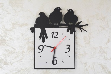 Часы птички на жердочке